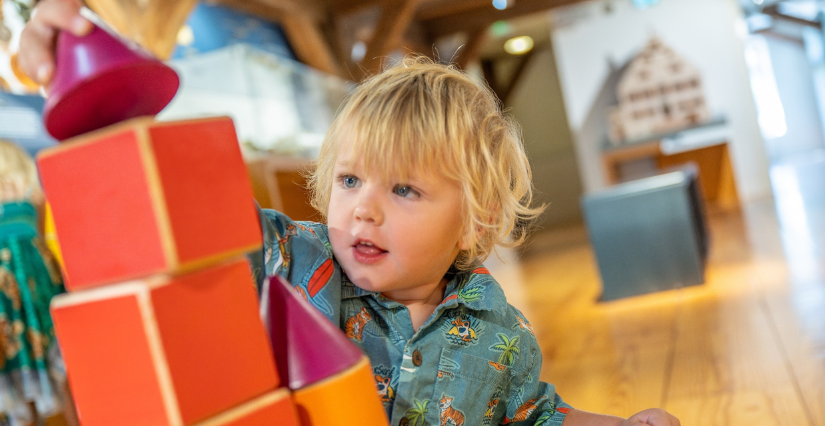 Archibald l'architecte pour les petits : visite-manipulation en famille, dès 4 ans à La Seigneurie, Andlau