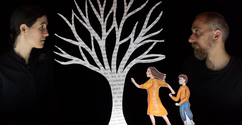 "La Forêt des contes / Märchenwald", théâtre de papier, La tête dans les étoiles à Haguenau "La Forêt des contes / Märchenwald", théâtre de papier, La tête dans les étoiles à Haguenau