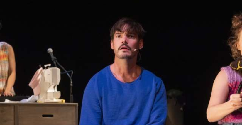 "Hey, Hey, Hey, Taxi!", La tête dans les étoiles au Théâtre de Haguenau "Hey, Hey, Hey, Taxi!", La tête dans les étoiles au Théâtre de Haguenau