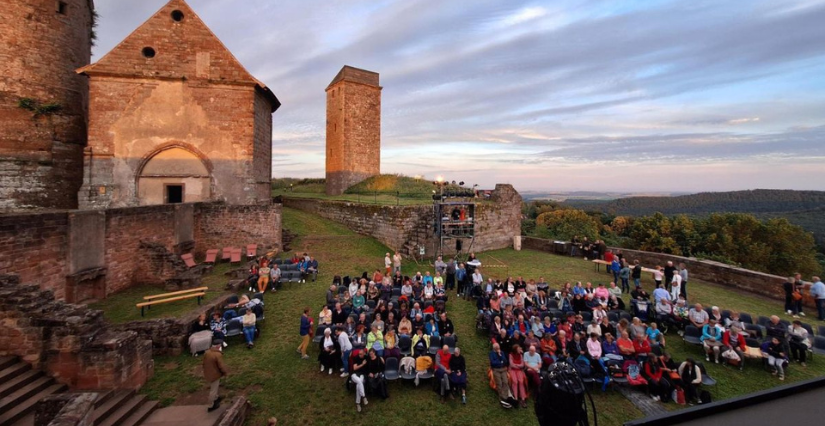 "Les secrets du château", spectacle au Théâtre du château de Lichtenberg 
