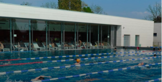 S'amuser et nager en famille dans la piscine du Wacken à Strasbourg : ouverte toute l'année S'amuser et nager en famille dans la piscine du Wacken à Strasbourg : ouverte toute l'année